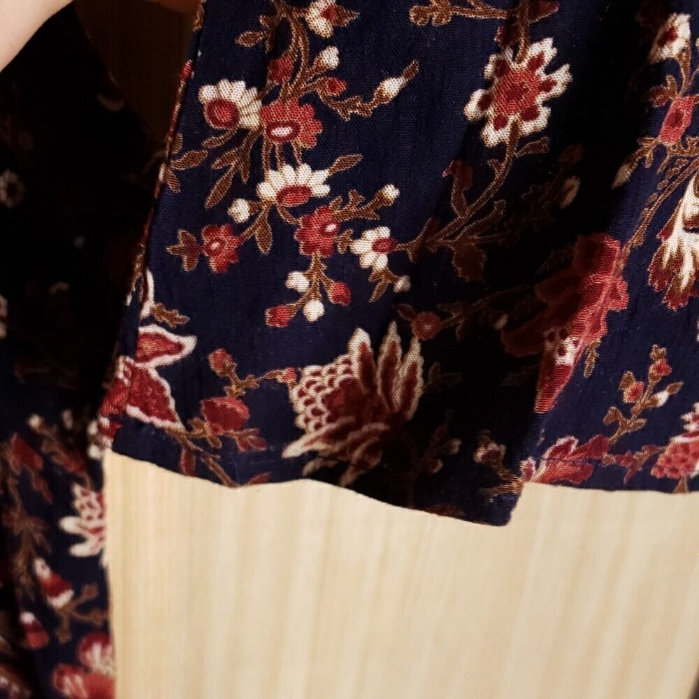 Andree By Unit Womens Navy Floral Asymmetrical Tunic Blouse Medium - Picture 4 of 7